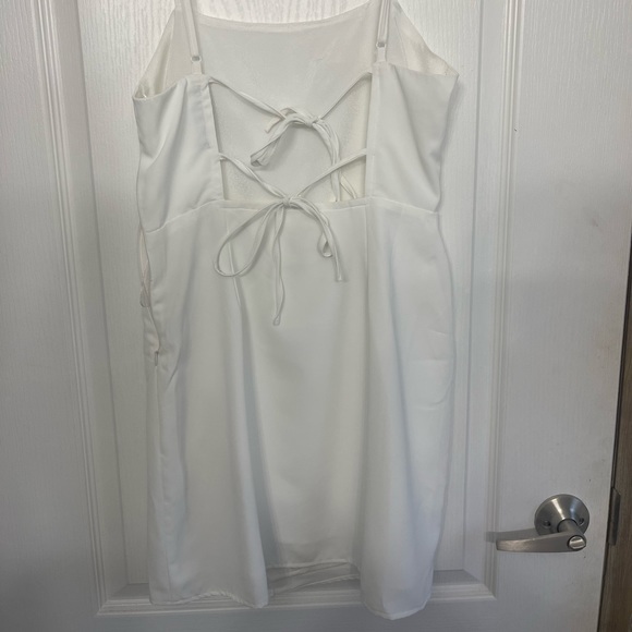 Priceless boutique white dress - Picture 2 of 3